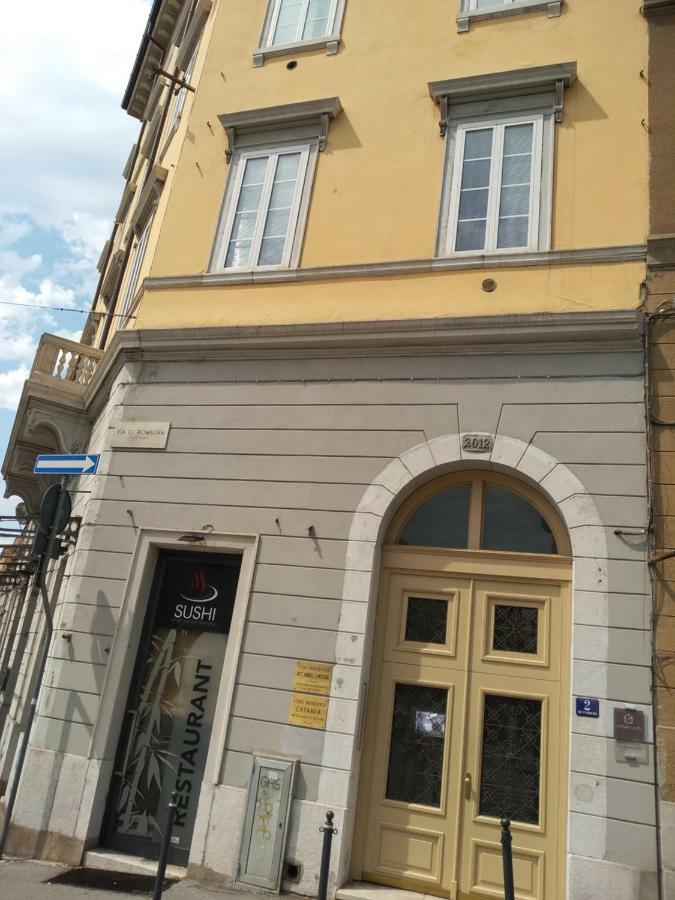 Appartamento Urban Loft Trieste Esterno foto