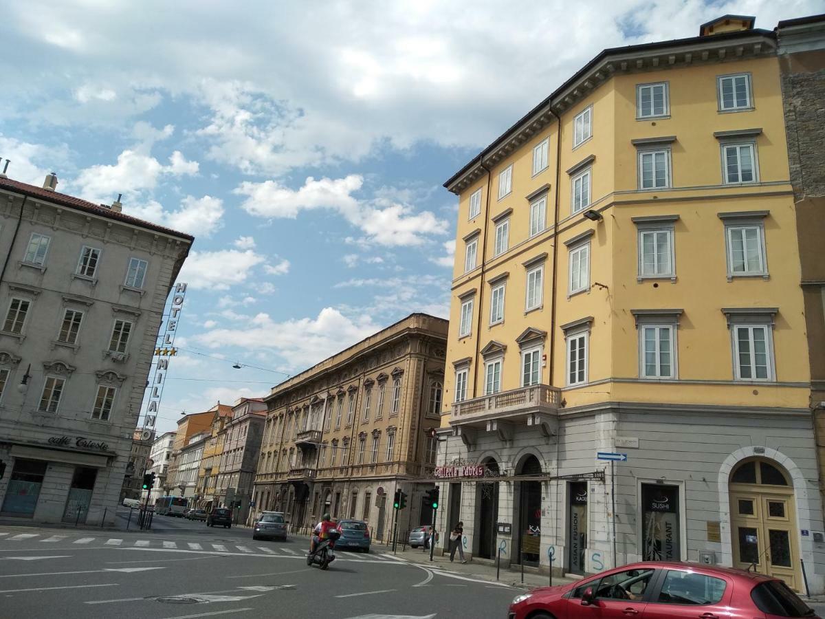 Appartamento Urban Loft Trieste Esterno foto